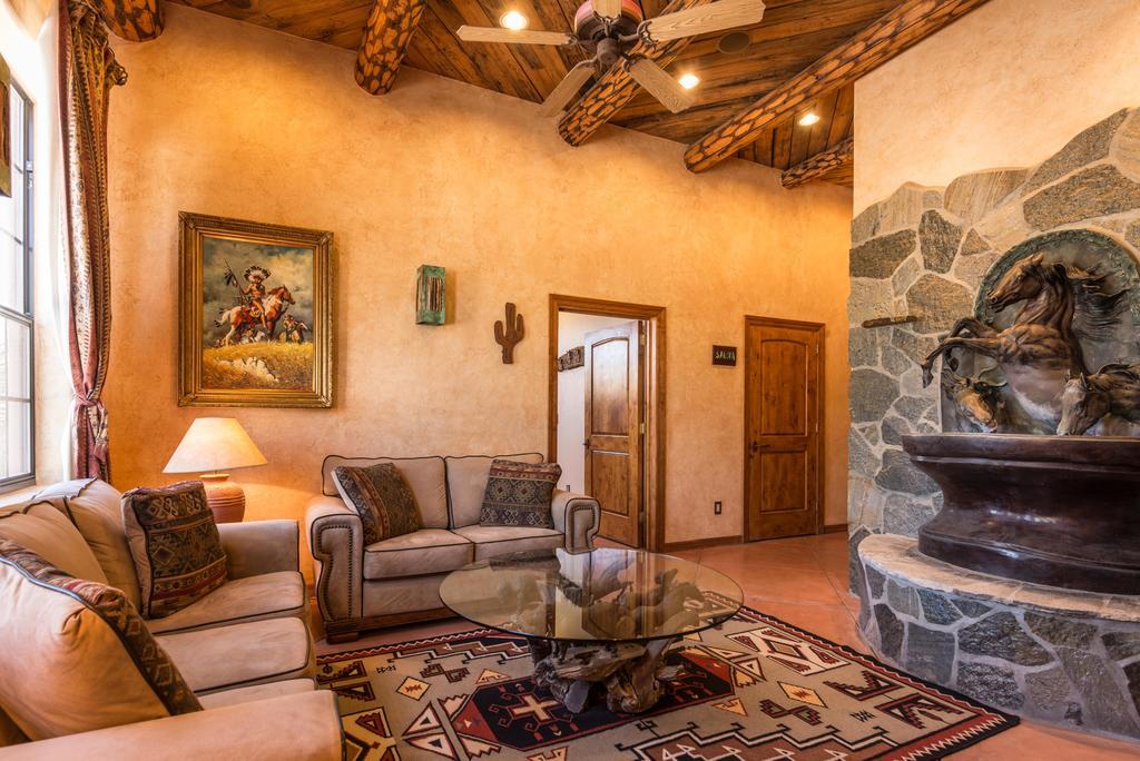 White Stallion Ranch Tucson Exterior photo
